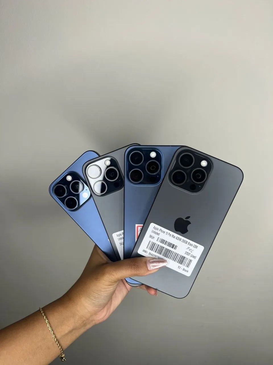 iPhone 15 Pro Max 256 gb AMERICANO ? 