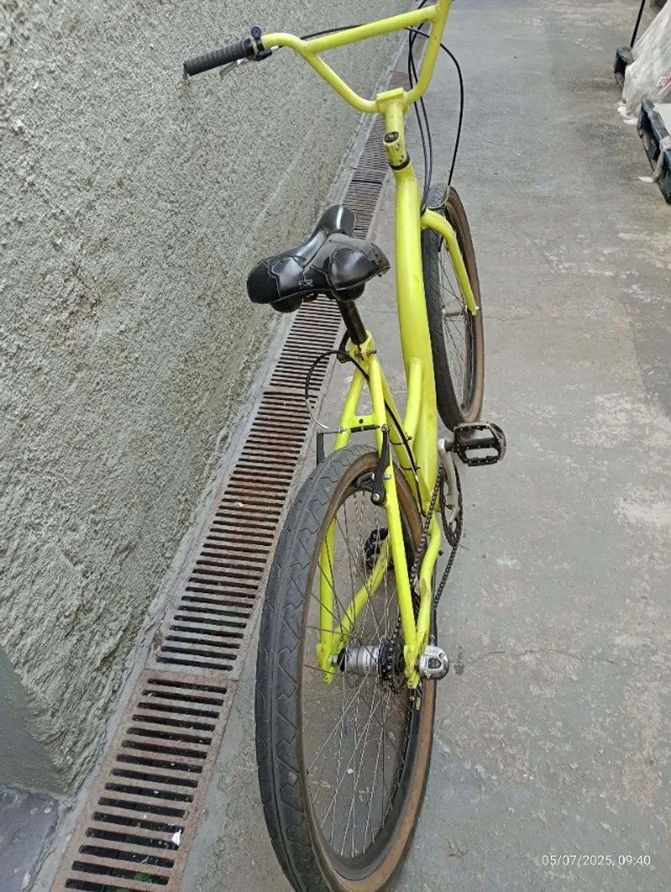 Vendo bicicleta aro 26  com 3 marchas está para algum tempo  preciso vender logo - Foto 3