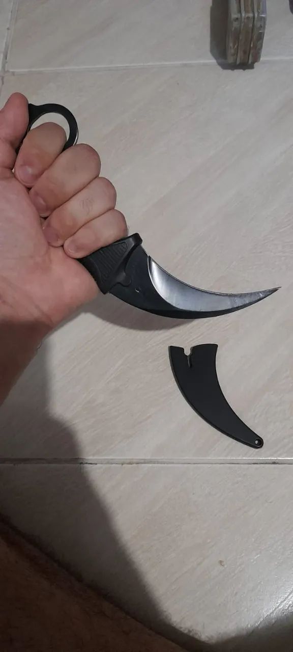 Faca Karambit