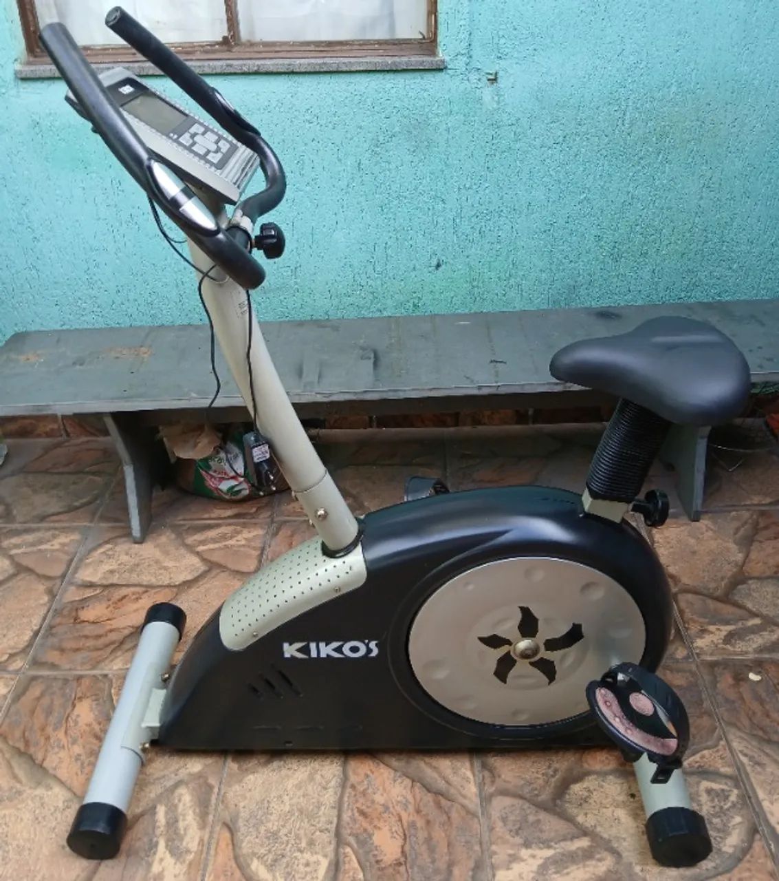 Ate 10x sem Juros -Bicicleta Ergométrica Eletromagnética Vertical Kikos - Super Conservada