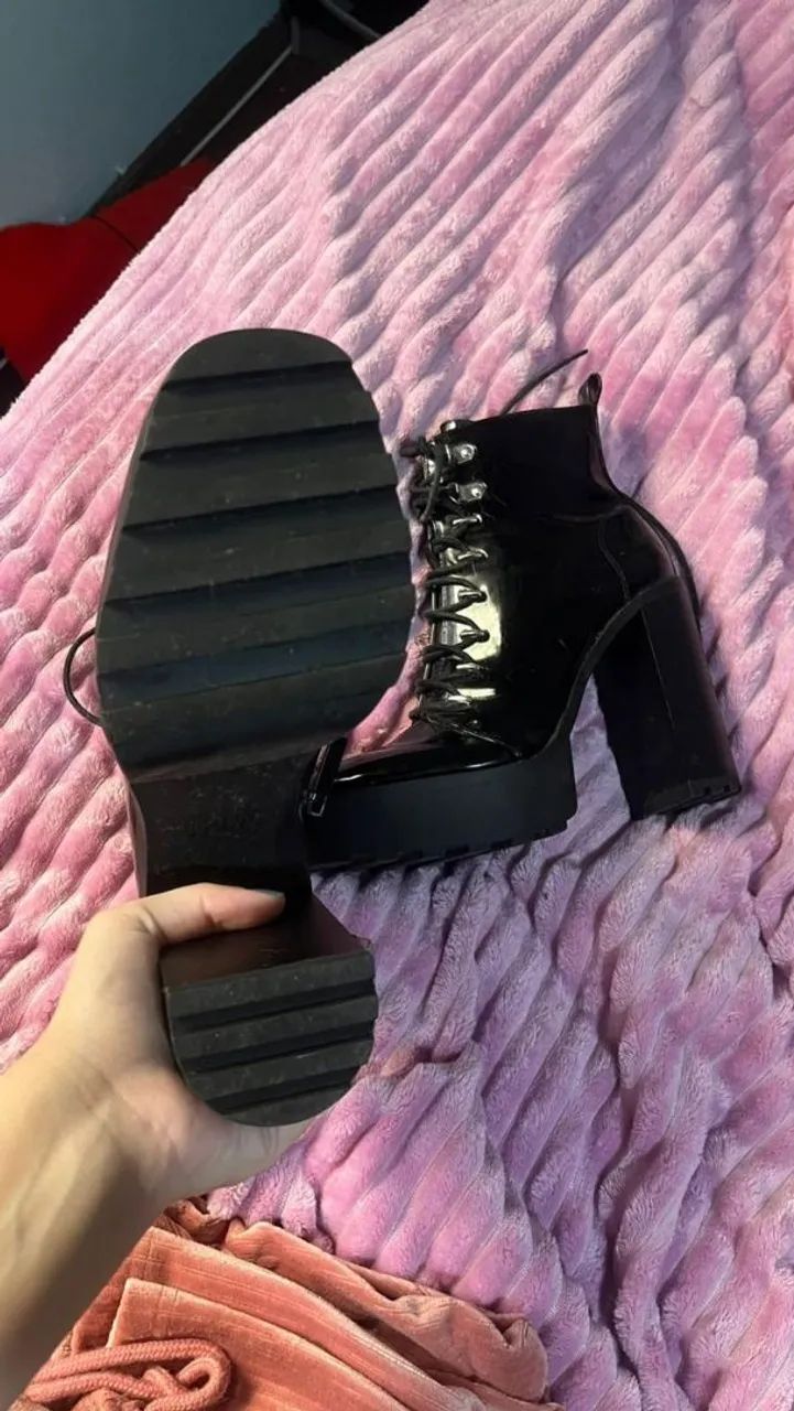 Botas Femininas Plataforma Zara - Elegância e Estilo! - Foto 4