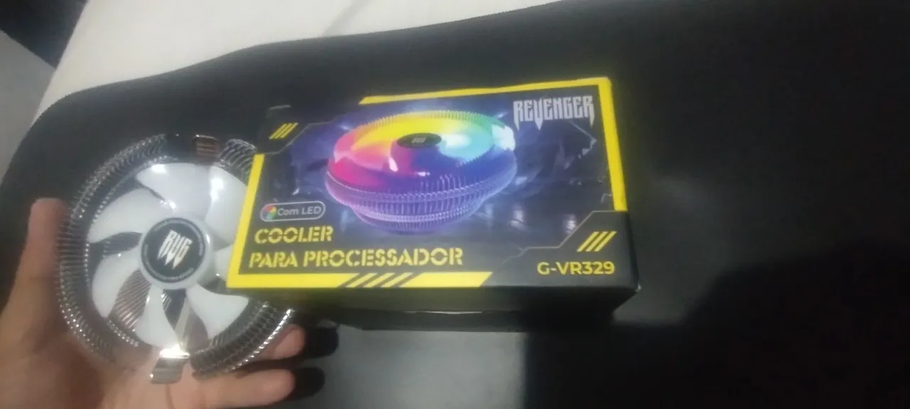 Cooler Revenger para Processador com LED