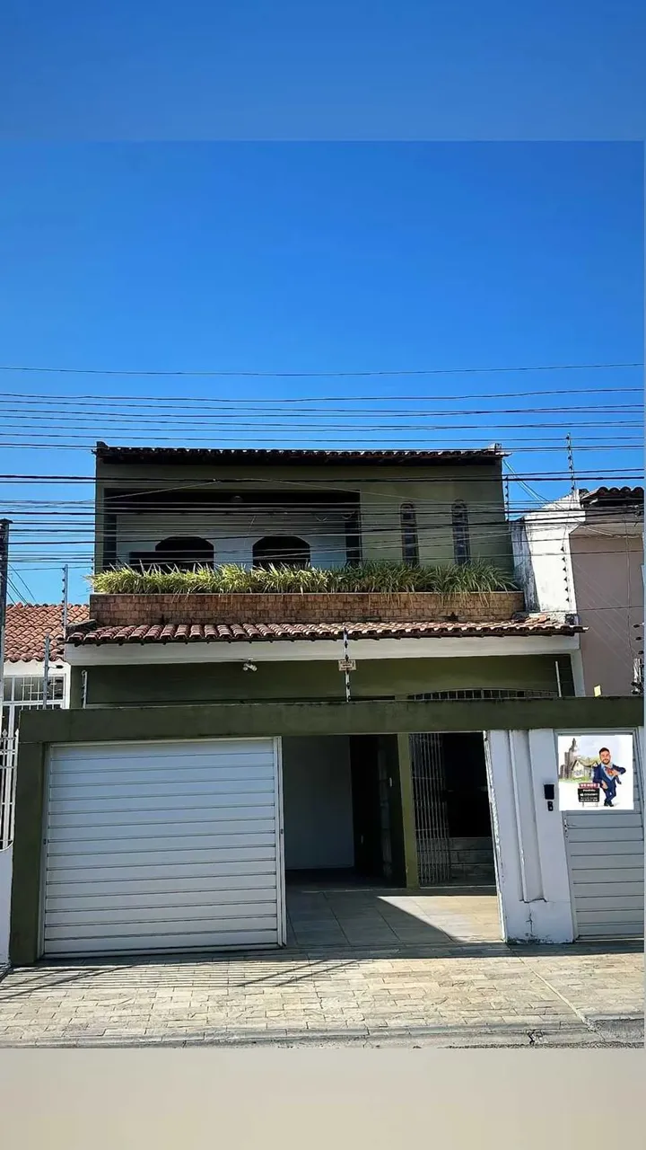 CASA EM RUA PÚBLICA - SUÍSSA