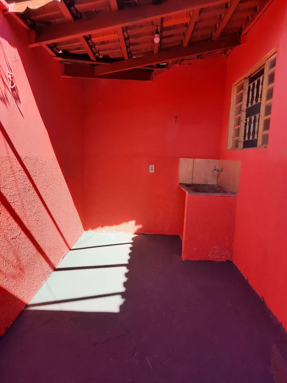 Imóvel de renda e investimento - 3 casas e 1 sala comercial - Foto 4