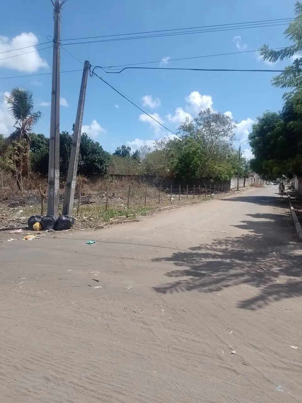 TERRENO CABEÇA DE QUADRA, NOVA ESPERANÇA.