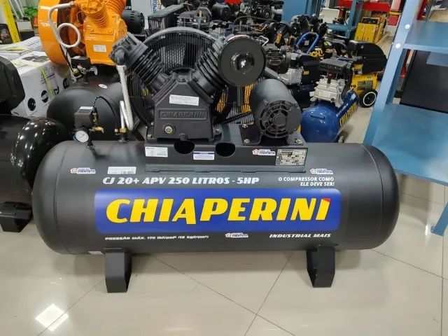 Compressor 250 Litros 20 pés 5HP 175 PSI 380V - CHIAPERINI(Loja/Nova)