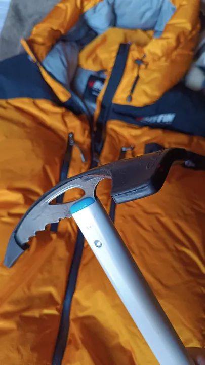 Piolet / Picareta de Gelo CAMP - Ideal para Montanhismo - Foto 3