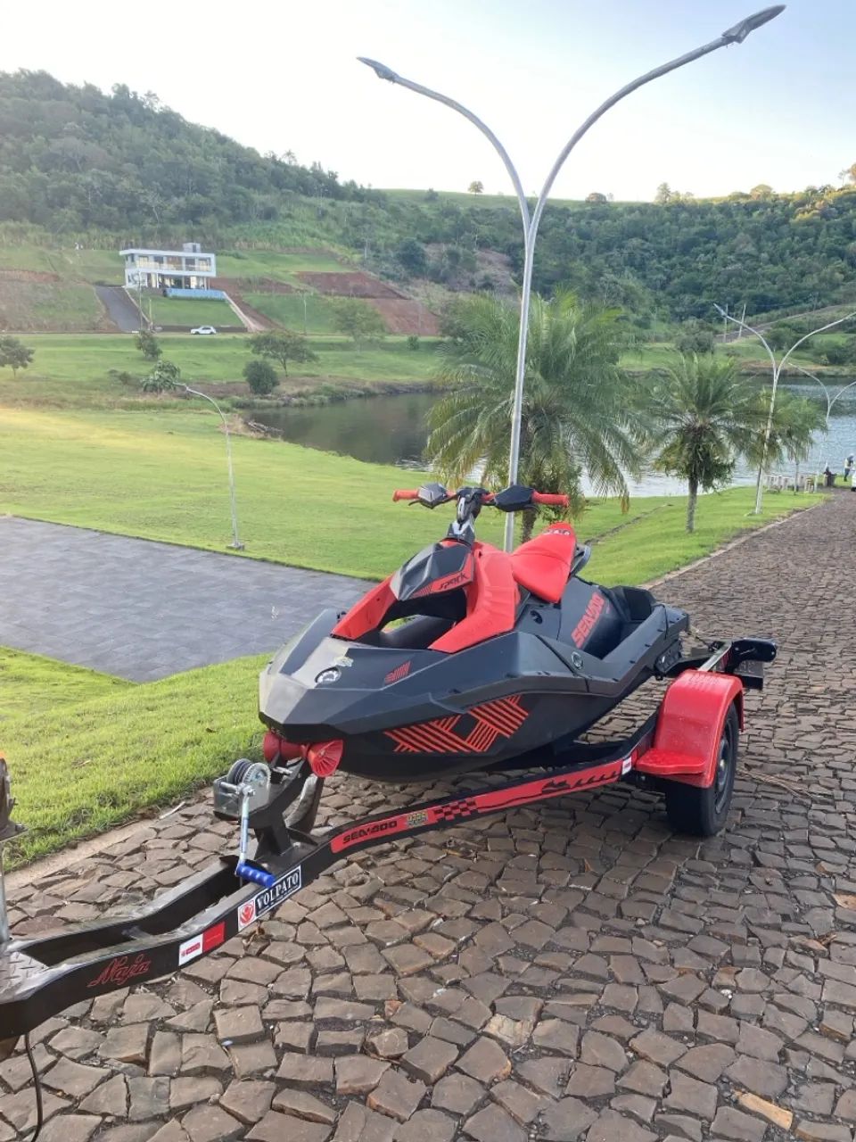Jet Ski Spark Trixx 2023 18 horas  - Foto 3