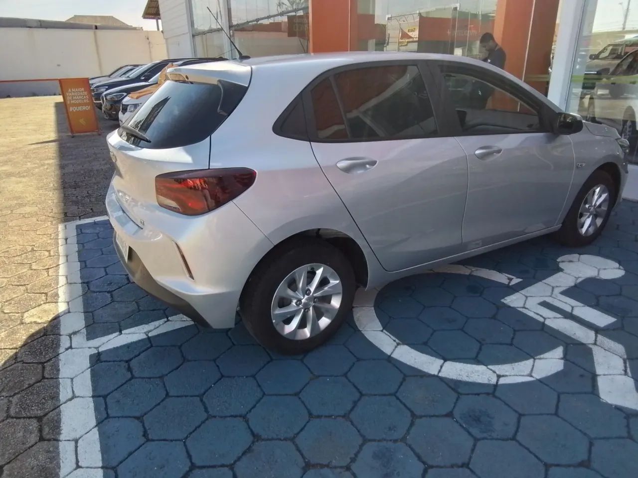 Chevrolet Onix 2023 1.0 flex manual - Foto 5