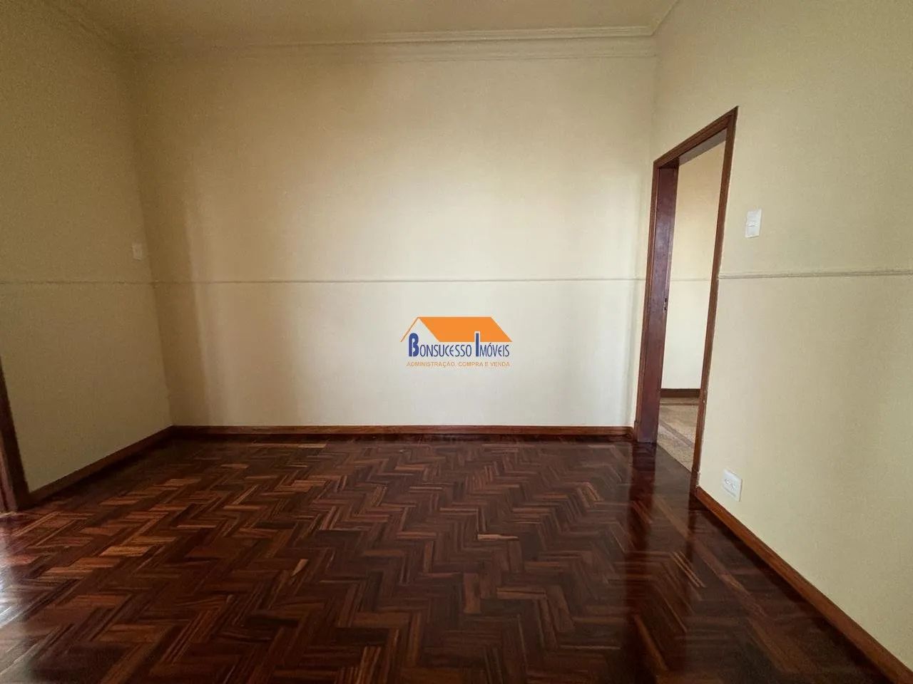 Prédio comercial e residencial com 2 moradias e 5 lojas, Bairro Concórdia, Belo Horizonte/ - Foto 3