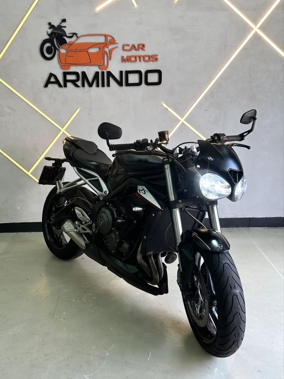 Triumph street Triple 765 RS - Ano 2019 - 28 mil km  - Foto 6