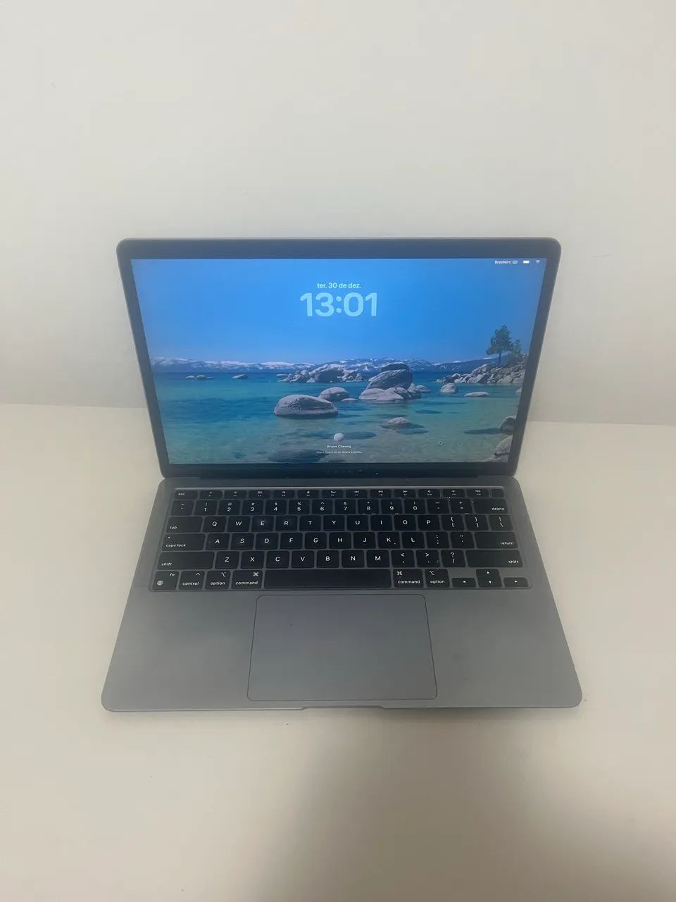 MacBook Air M1 2020 -256 SSD -8G Ram - Cinza Espacial - Notebooks