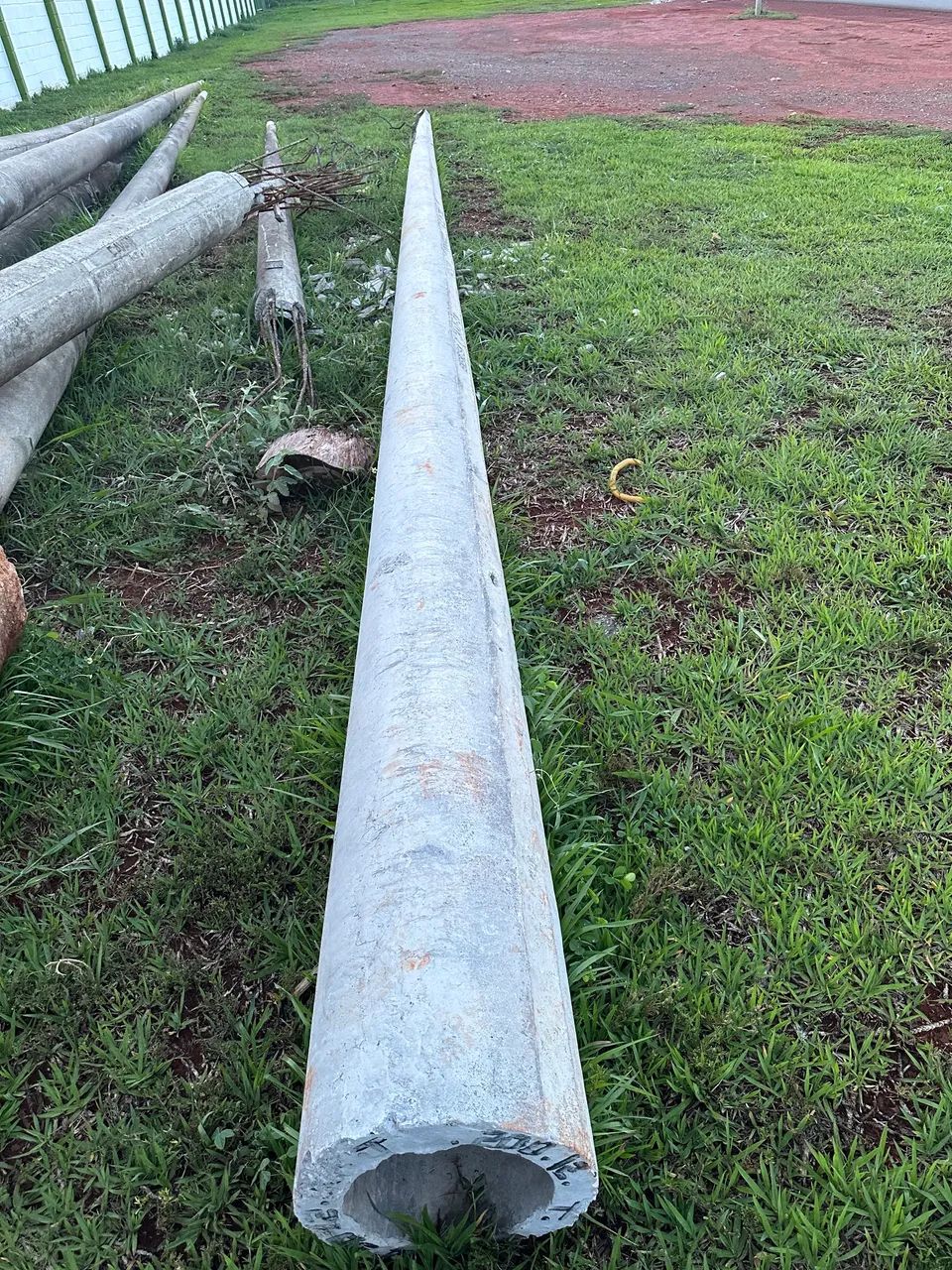 Poste de concreto - Foto 4