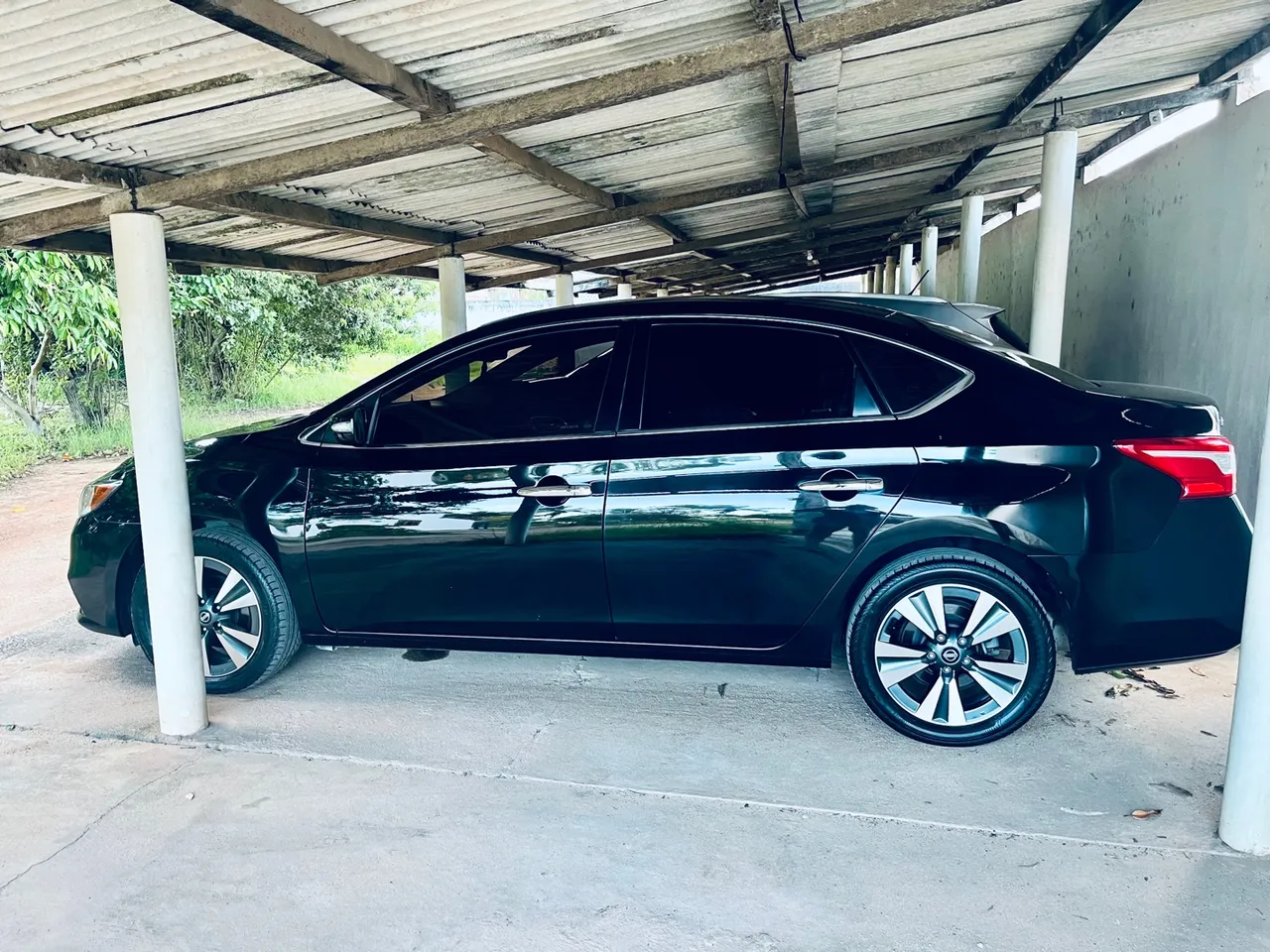 VENDO SENTRA NISSAN 2.0 SV