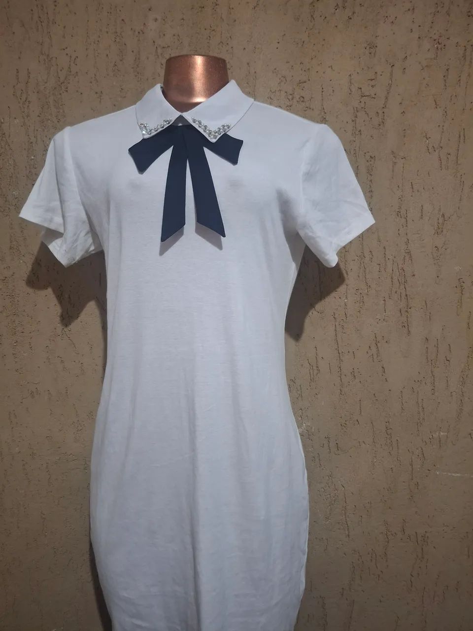 Vestido branco com gola com brilho e lacinho tm M/G - Foto 2