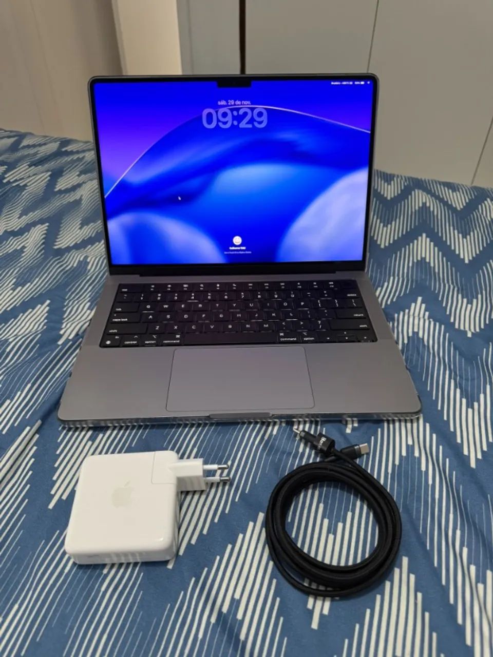 Apple MacBook Pro M1 Pro 2021 16gb RAM 512gb SSD 14
