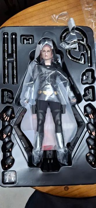 Hot Toys Black Widow - Marvel Studios - Foto 2