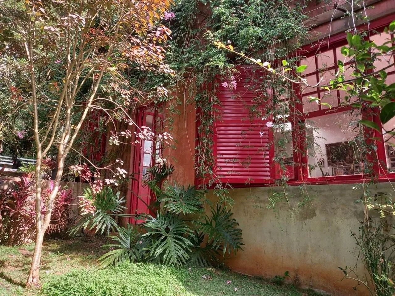 Casa Rústica estilo LOFT com Pé direito Alto! - Foto 3