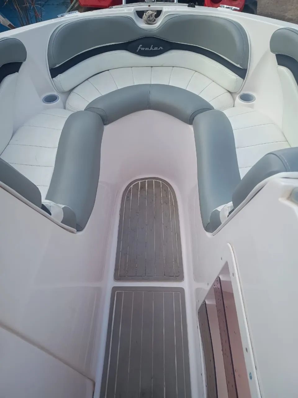 Lancha Foker 240/2011 motor 200hp Enverrud  - Foto 8