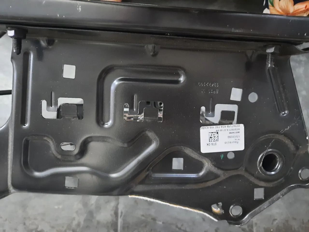 Armação banco dianteiro direito Renault Captur e Duster 2012 a 2019. Referência *R - Foto 2