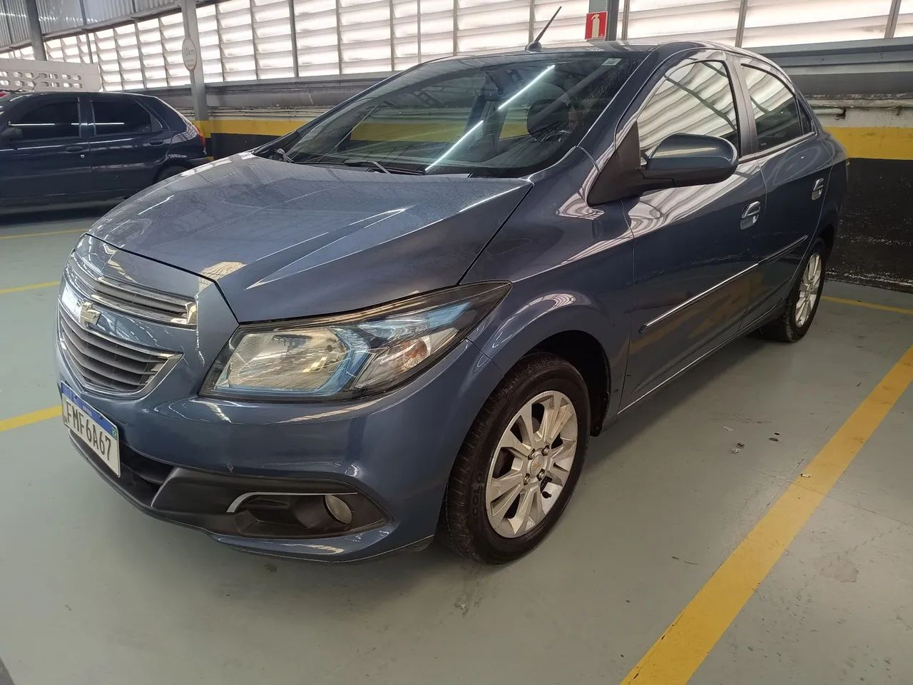 Prisma LTZ automático ano 13/14