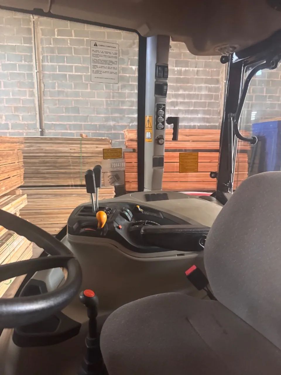 Massey Ferguson MF 4708  - Foto 4