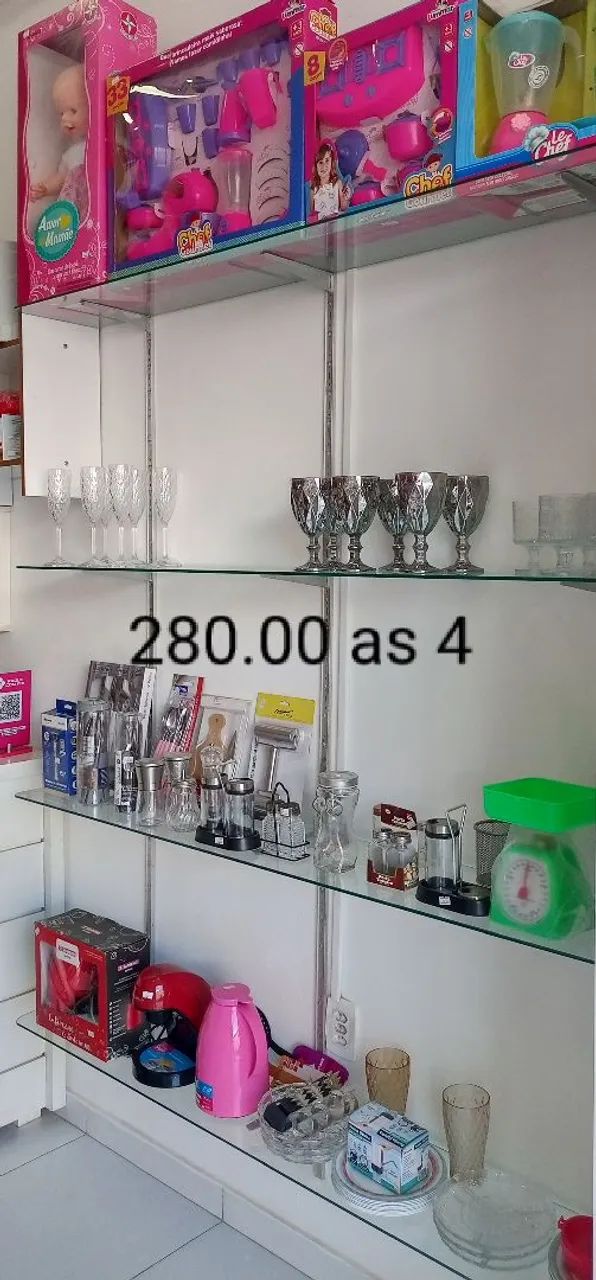 Loja brinquedos e variedades mercadoria com 50  60 porcento de desconto móveis *31 - Foto 4