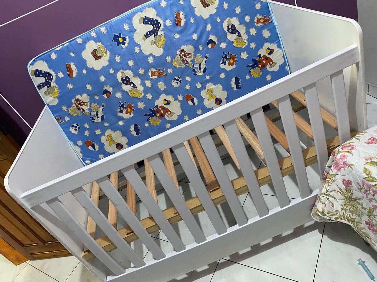 Vendo berço seminovo 