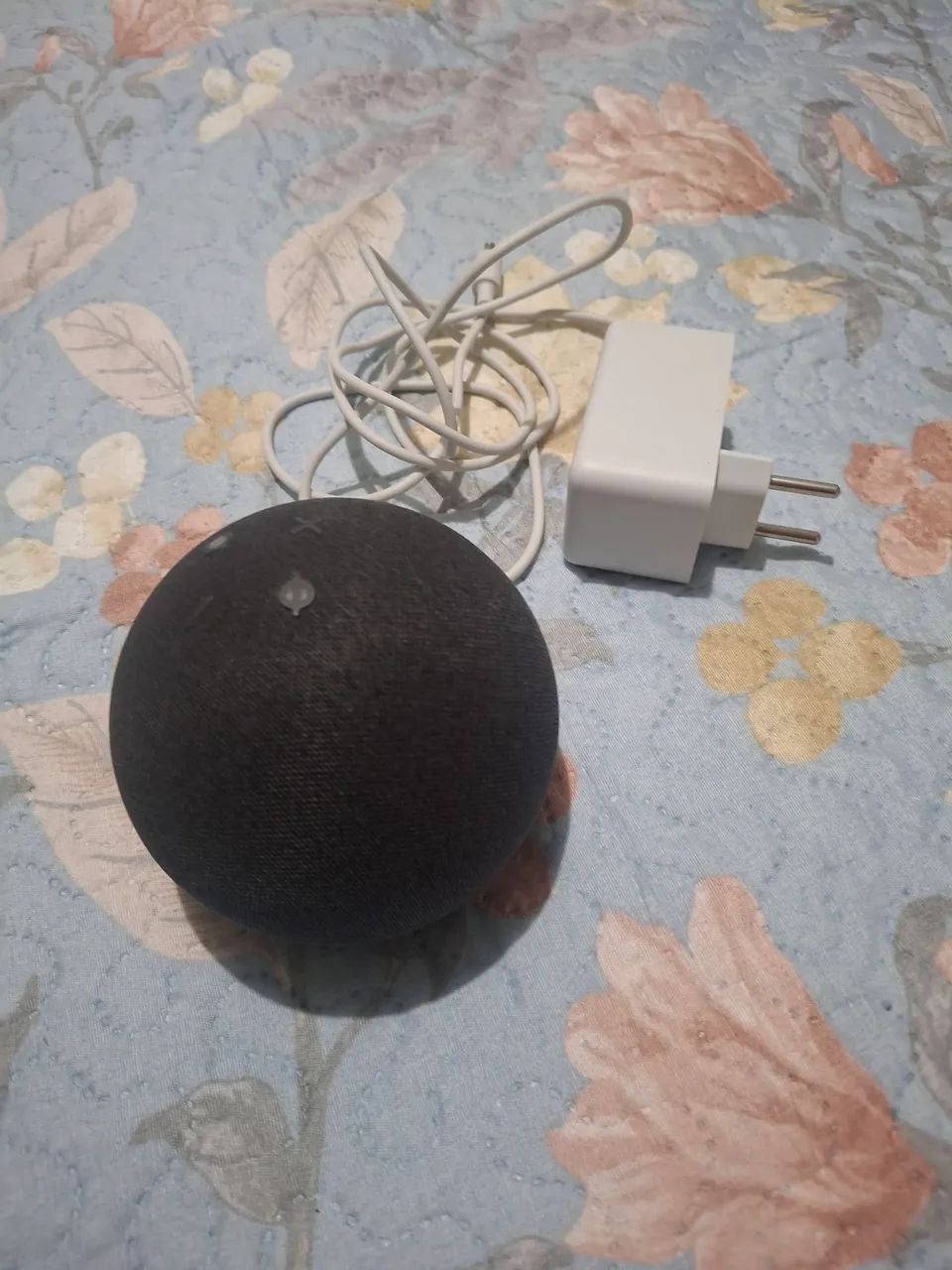 Vendo alexa nova sem marcas de uso.