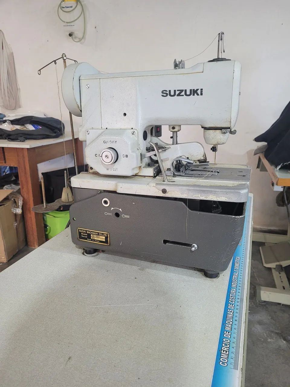 Máquina de Costura Industrial Suzuki semi automática 