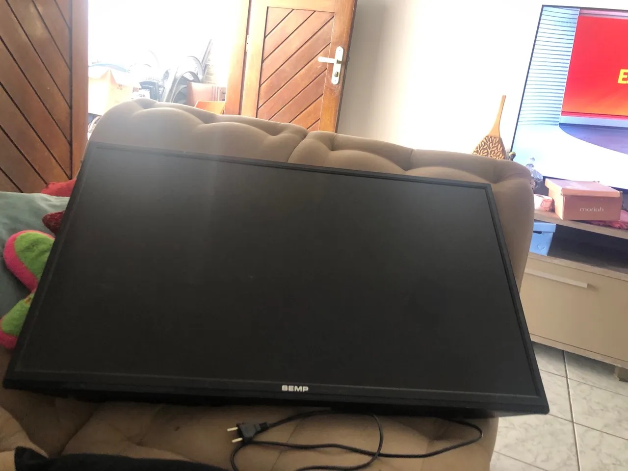 TV Semp 40 polegadas