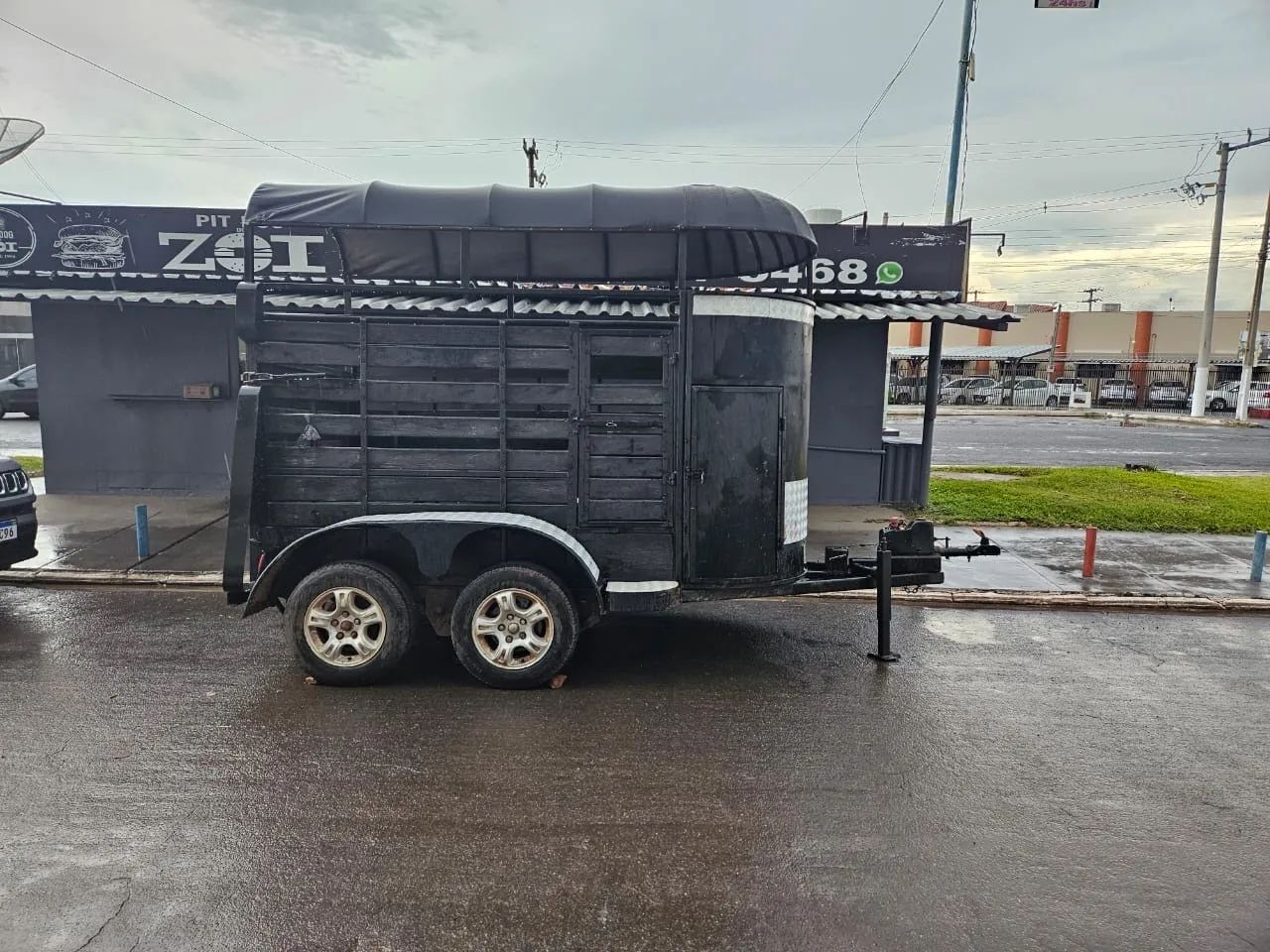 Trailer para dois cavalos 