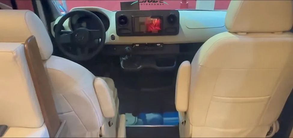 Mothorhome Globe 7,5 m, tudo Dometic e Victron.  - Foto 14