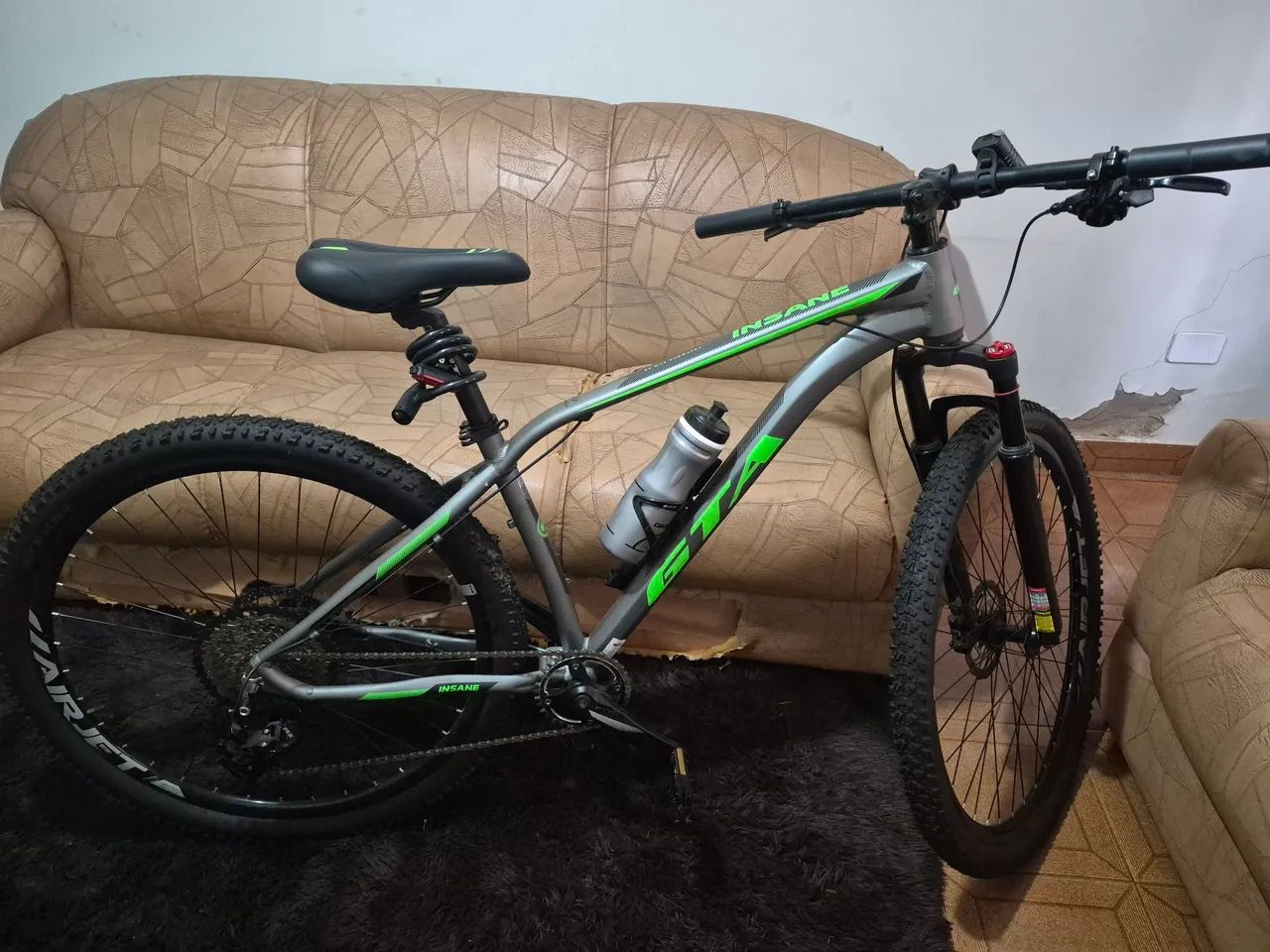 Bicicleta GTA seminova