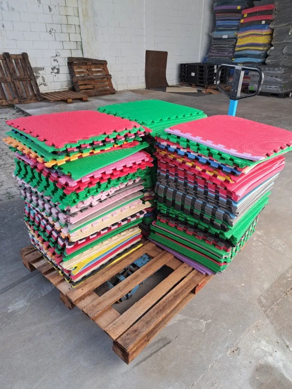 Lote de Tatames EVA com Defeitos de Fabricação 50x50 10mm - Foto 4