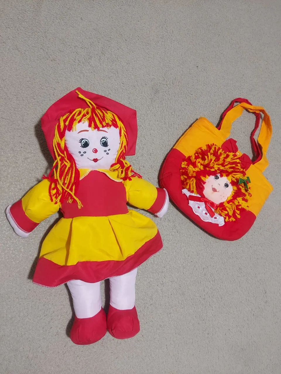 Boneca de Pano 40cm + Bolsa Infantil de Tecido - 24/19 cm - Foto 4