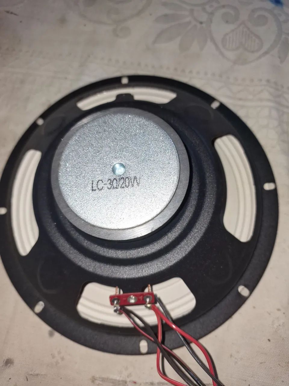 autofalante  8 polegadas  3 ohms. 30w funcionando  - Foto 4