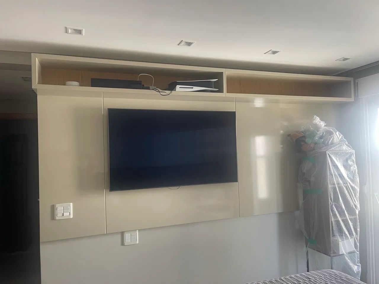 Painel em Laca + MDf Freijo - Foto 2
