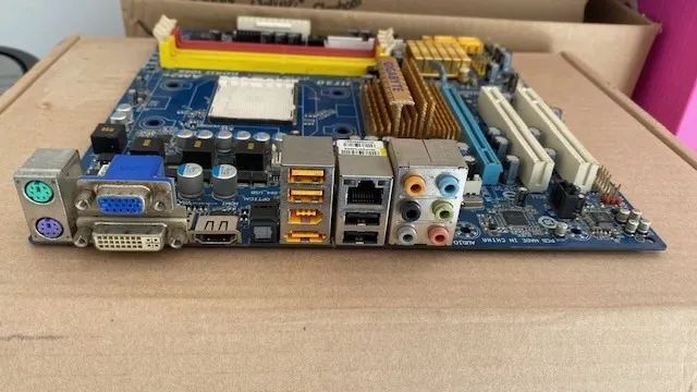 Placa Mae Gigabyte GA-MA78GM-S2H