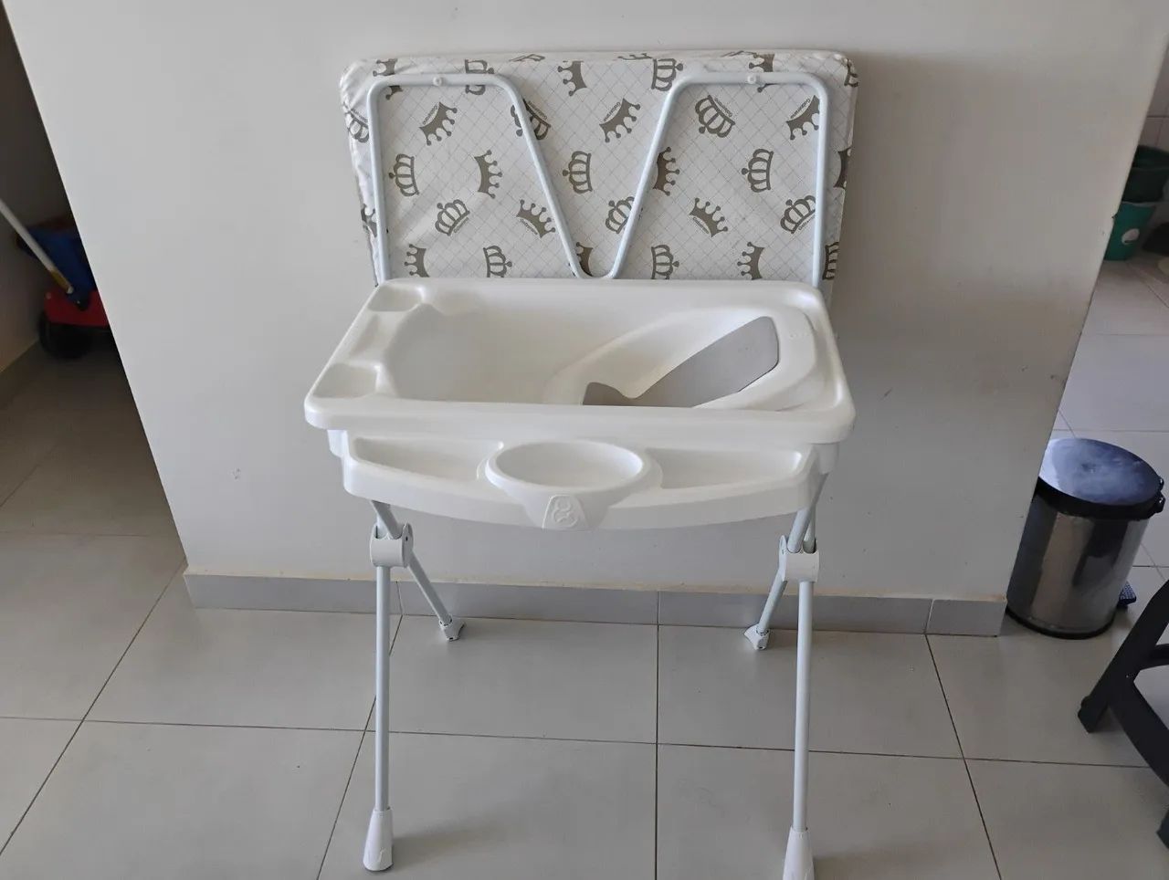 Banheira de  bebê com trocador e suporte ?! - Foto 2