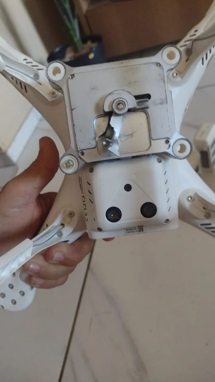 Drone funcionando , fata a fonte ,  a camera está solta vai com case - Foto 4