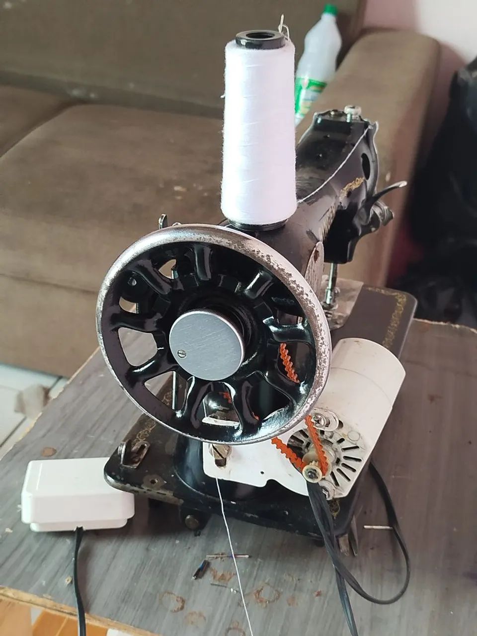 Máquina de costura  - Foto 3