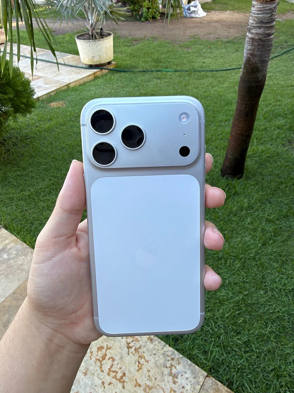 iPhone 17 pro Max Silver  - Foto 2