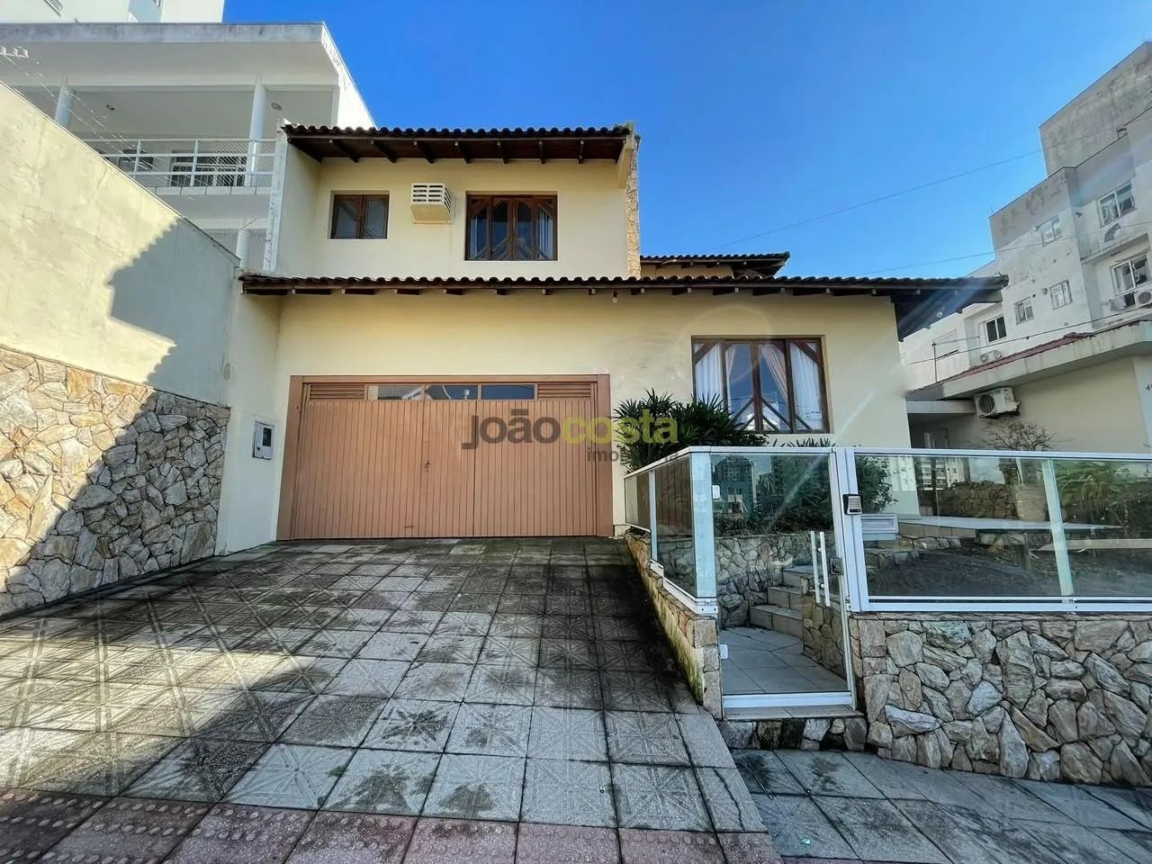 Casa para Alugar em Barreiros, São José - 4 Dormitórios - Foto 2