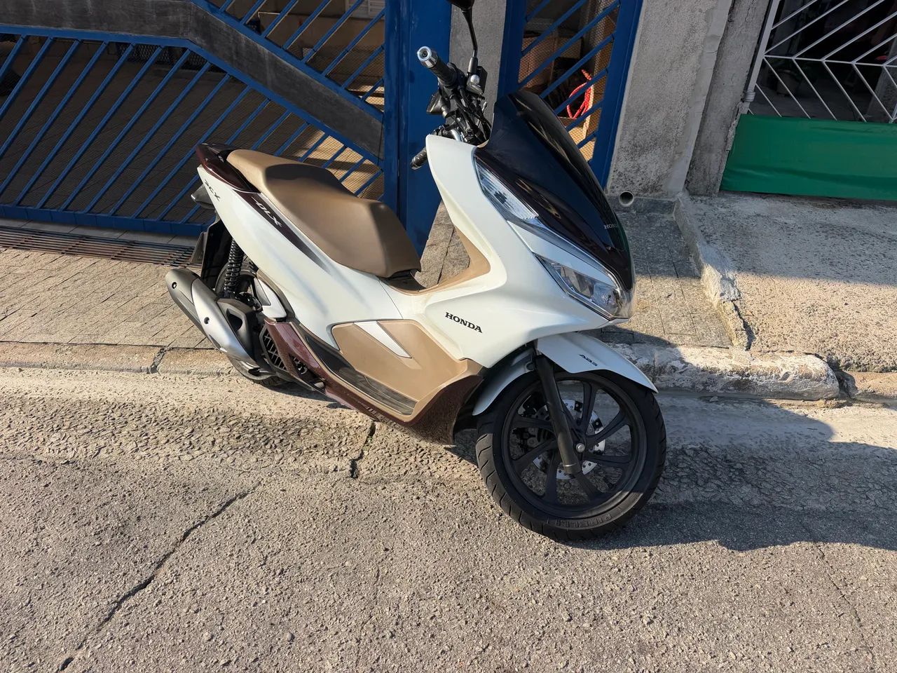 PCX zerada único dono 