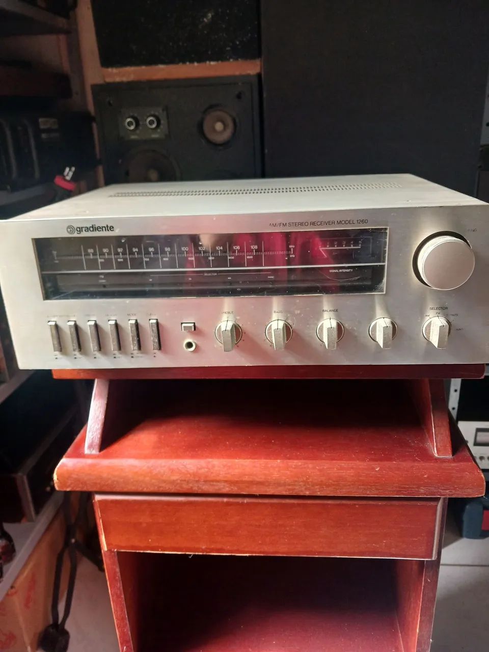 Vendo receber gradiente 1260 em bom estado  e funcionando perfeitamente 