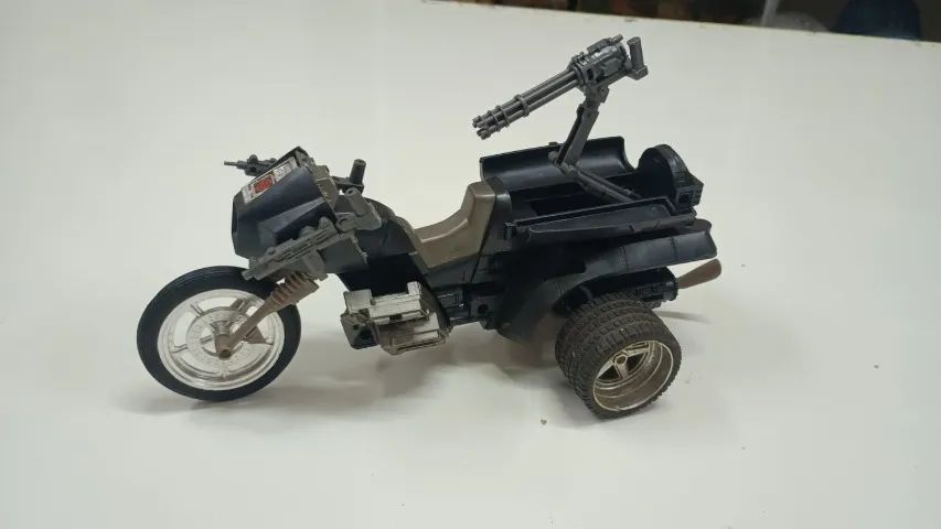 Moto Savage Strike Cycle