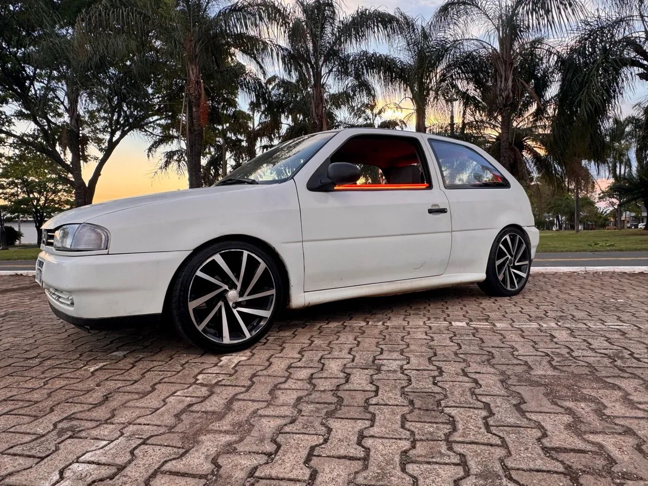 Volkswagen Gol Geração II 1000 1.0 8V 60cv Gasolina Mec. 2P 1997