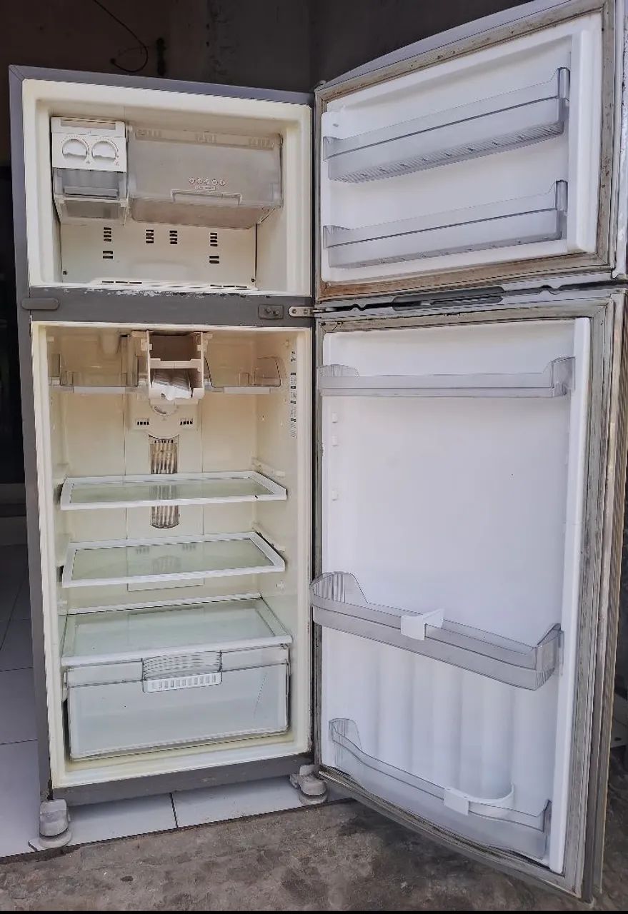 Vendo essa geladeira  - Foto 2