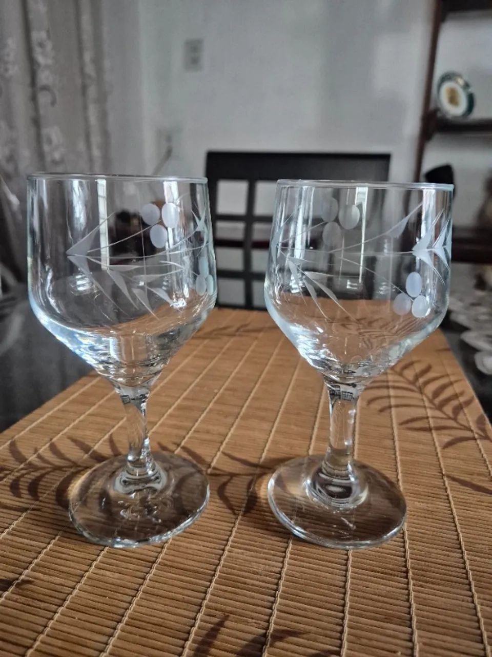 Kit 2 taças antigas para vinho